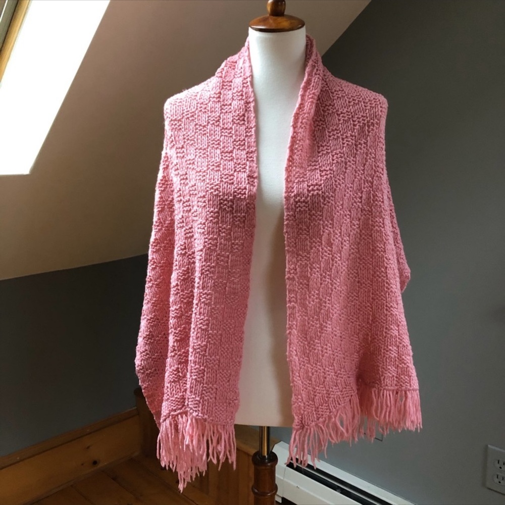 Pink Chunky Knit Wrap - Picture 5 of 7